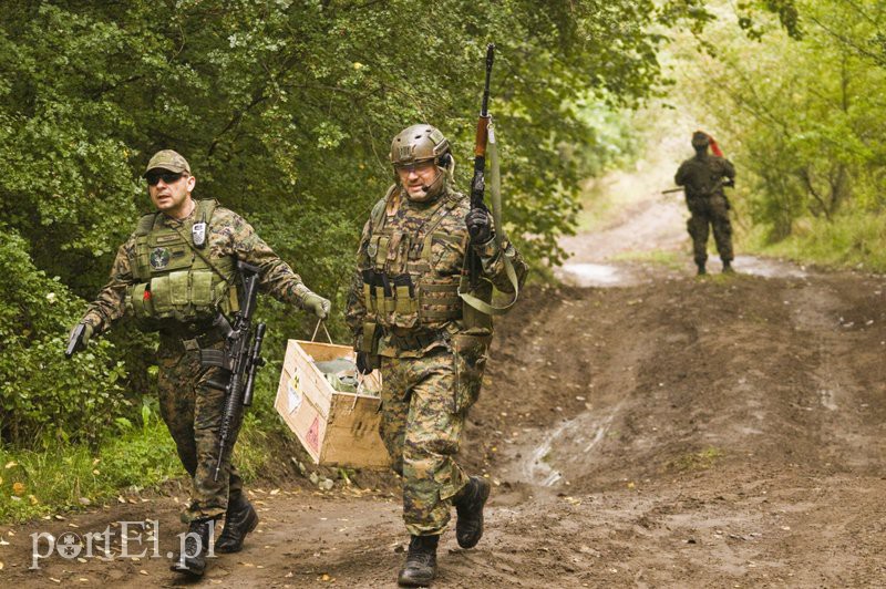 Wymiana ognia w elbląskim lesie zdjęcie nr 113927