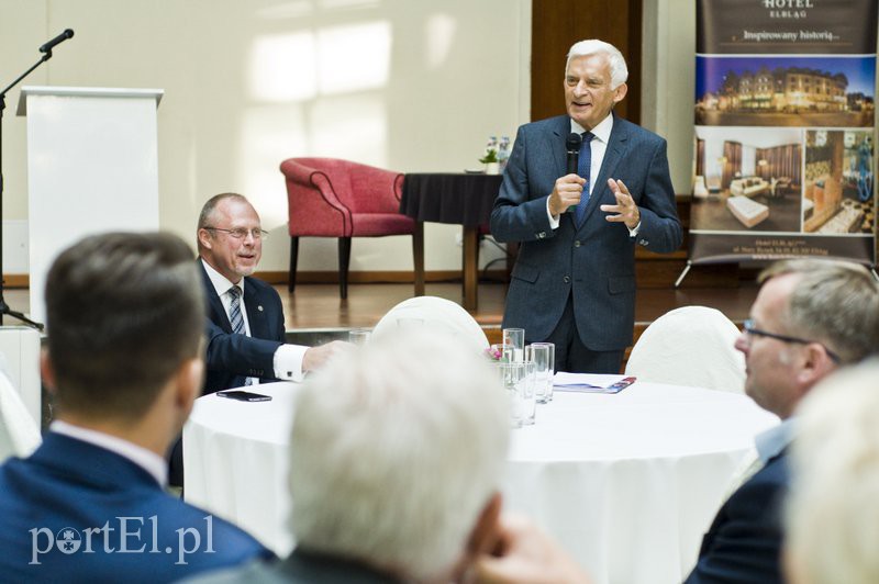  Jerzy Buzek: O przekopie i rozwoju przedsiębiorstw w regionie zdjęcie nr 114683