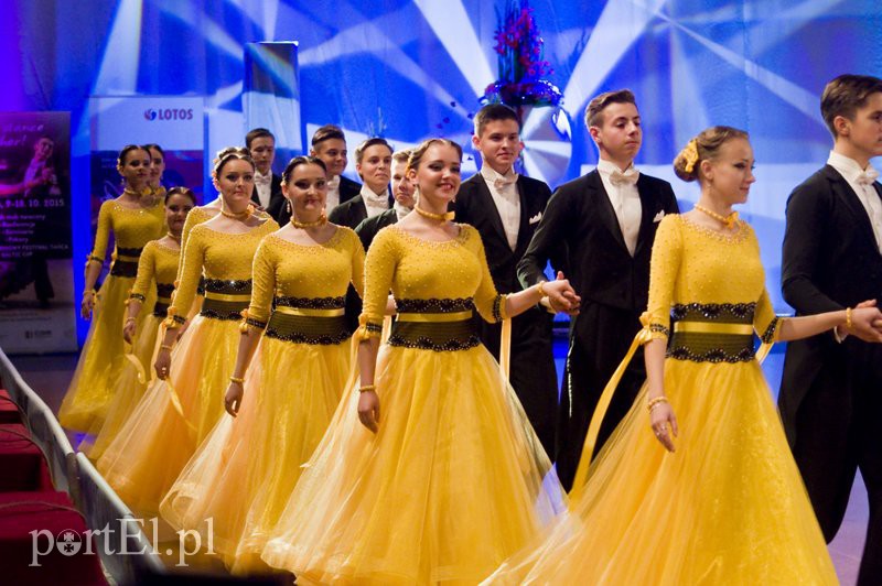 Elbląg Tańczące diamenty oprawione w srebro