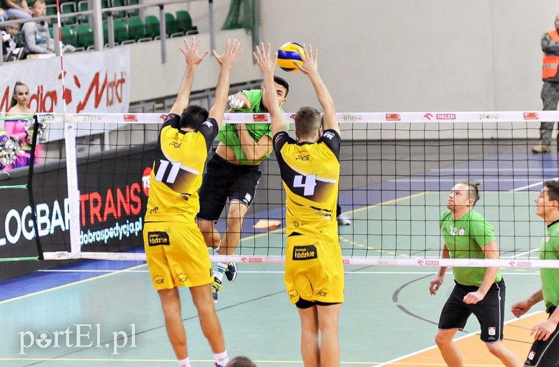 Zaczęli mocnym uderzeniem zdjęcie nr 115127