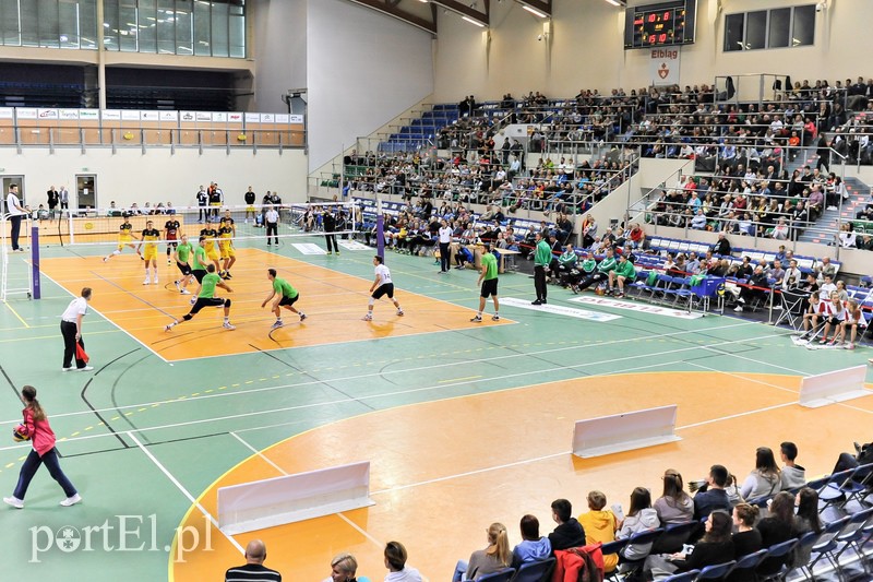 Zaczęli mocnym uderzeniem zdjęcie nr 115141