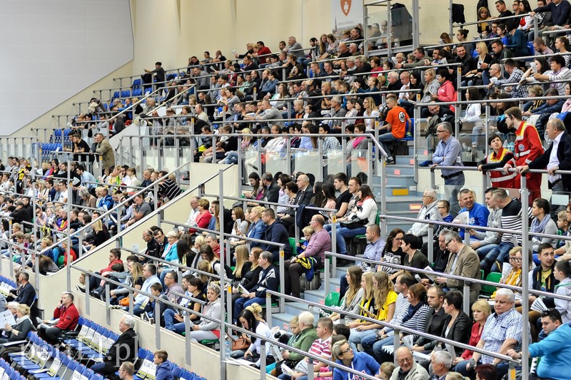 Zaczęli mocnym uderzeniem zdjęcie nr 115128