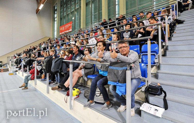 Zaczęli mocnym uderzeniem zdjęcie nr 115140