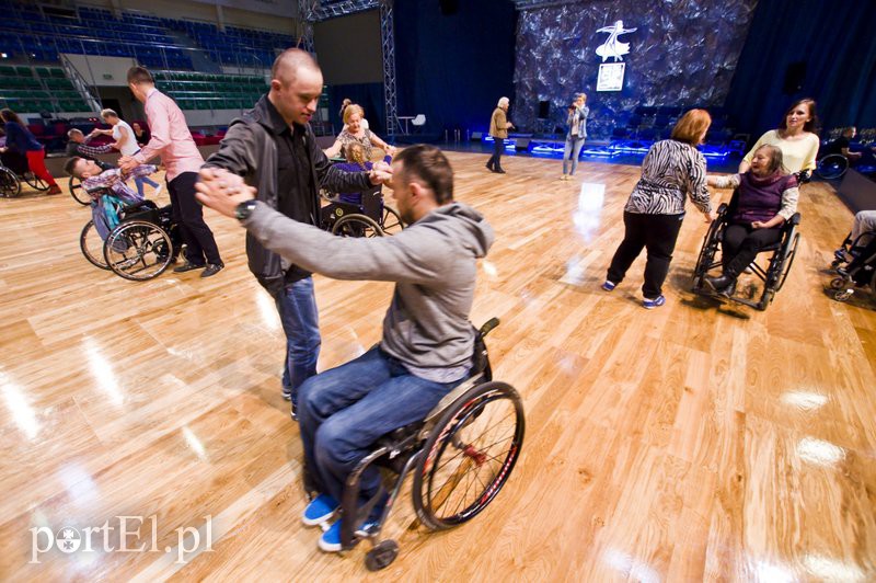 Taniec, który pomaga przekraczać bariery zdjęcie nr 115474