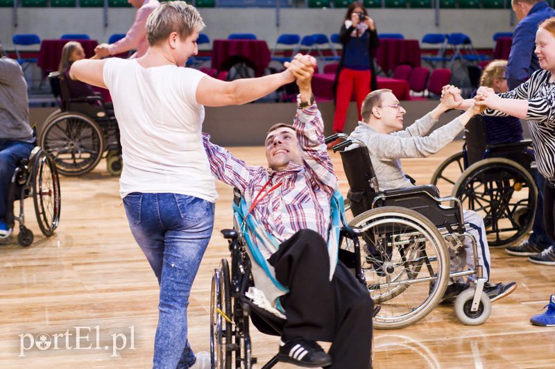 Taniec, który pomaga przekraczać bariery zdjęcie nr 115459