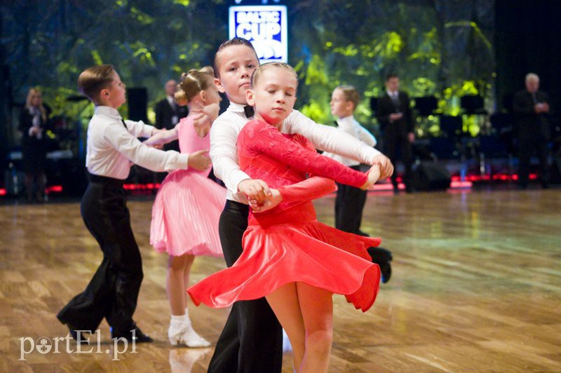  Zatańczyli tango i walca zdjęcie nr 115586