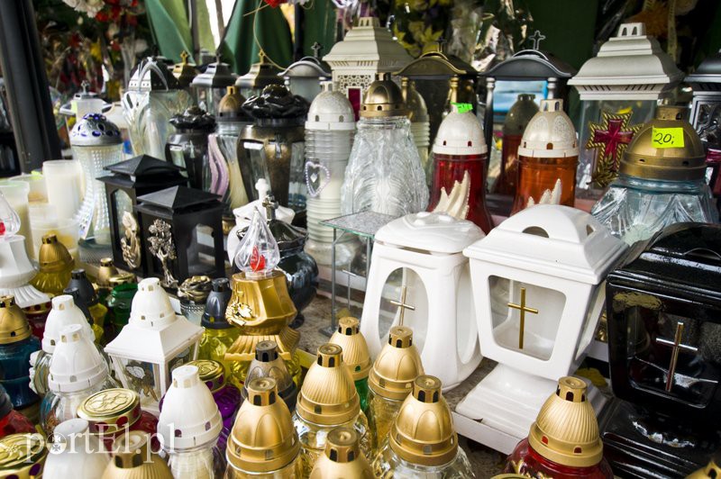 Przygotowania do Wszystkich Świętych zdjęcie nr 116290