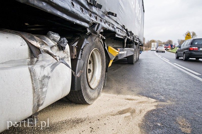  Zahaczył o tira zdjęcie nr 116919
