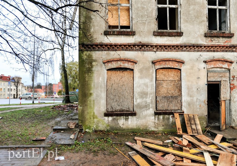 Rozbiórka budynku przy ul. Traugutta zdjęcie nr 117241