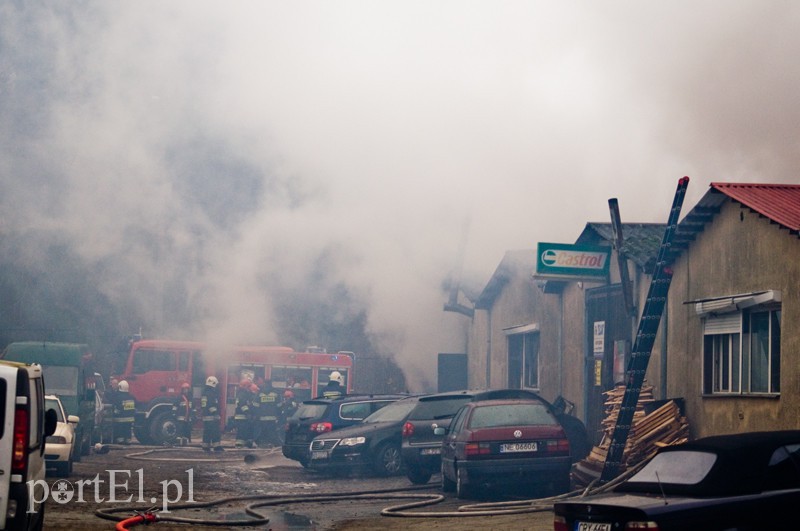  Pożar stolarni na Łęczyckiej zdjęcie nr 117717