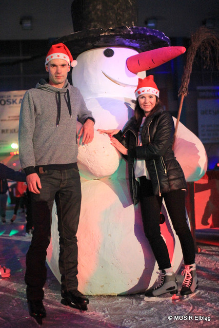 Bawili się z Mikołajem na lodzie zdjęcie nr 118116