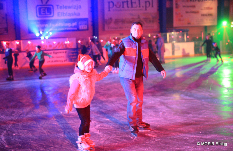 Bawili się z Mikołajem na lodzie zdjęcie nr 118101