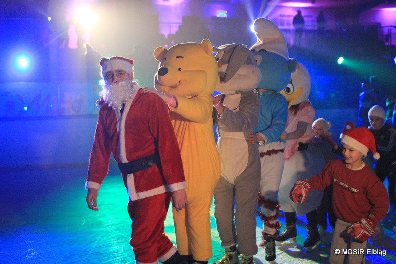 Bawili się z Mikołajem na lodzie zdjęcie nr 118117