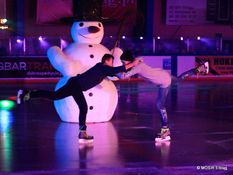 Bawili się z Mikołajem na lodzie zdjęcie nr 118098