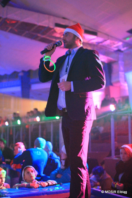 Bawili się z Mikołajem na lodzie zdjęcie nr 118119