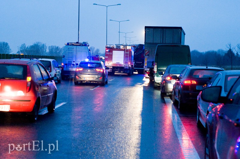  Wypadek na obwodnicy. Uwaga na korki! zdjęcie nr 118706