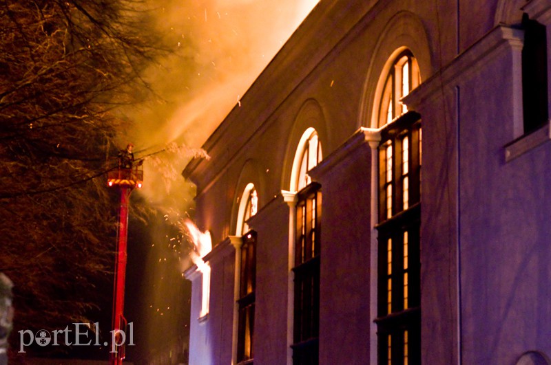  Palił się kościół, straty są duże (aktualizacja) zdjęcie nr 119275