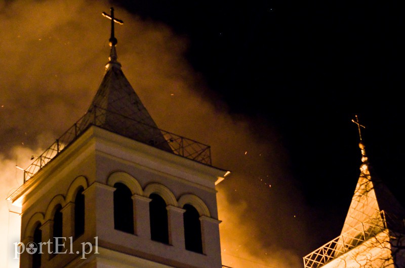  Palił się kościół, straty są duże (aktualizacja) zdjęcie nr 119269