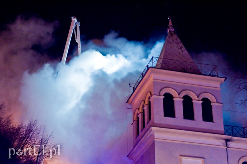  Palił się kościół, straty są duże (aktualizacja) zdjęcie nr 119281