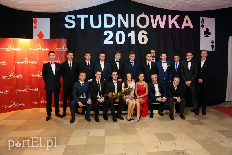 Studniówka w starym stylu zdjęcie nr 121067