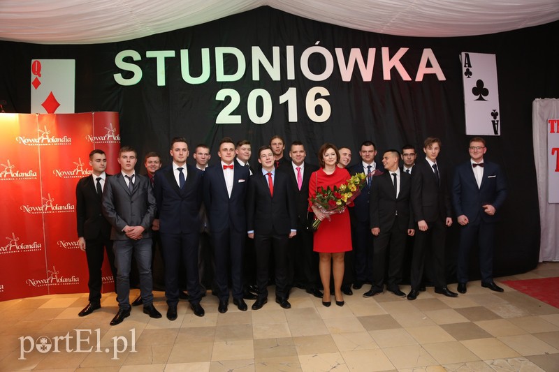 Studniówka w starym stylu zdjęcie nr 121063