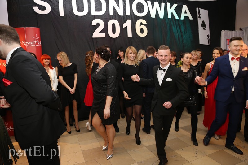 Studniówka w starym stylu zdjęcie nr 121052