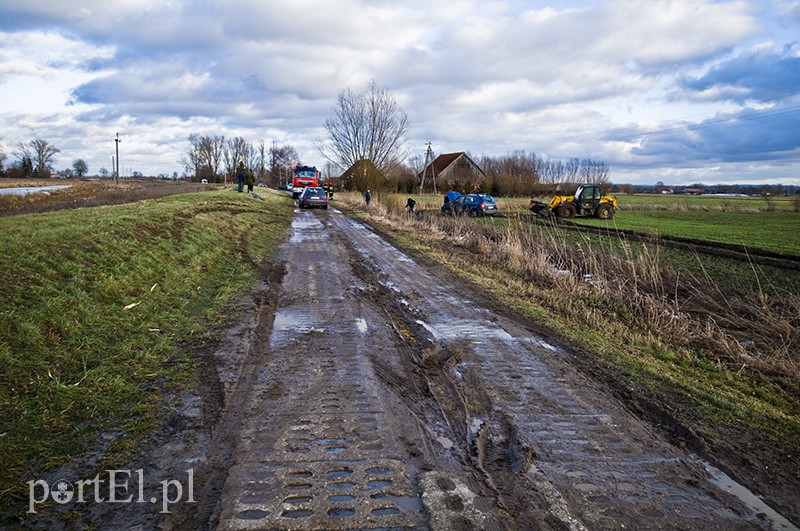  Dachowanie w błocie zdjęcie nr 121310