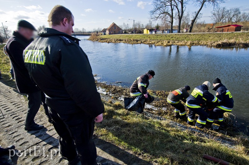  Ciało mężczyzny w rzece zdjęcie nr 121401