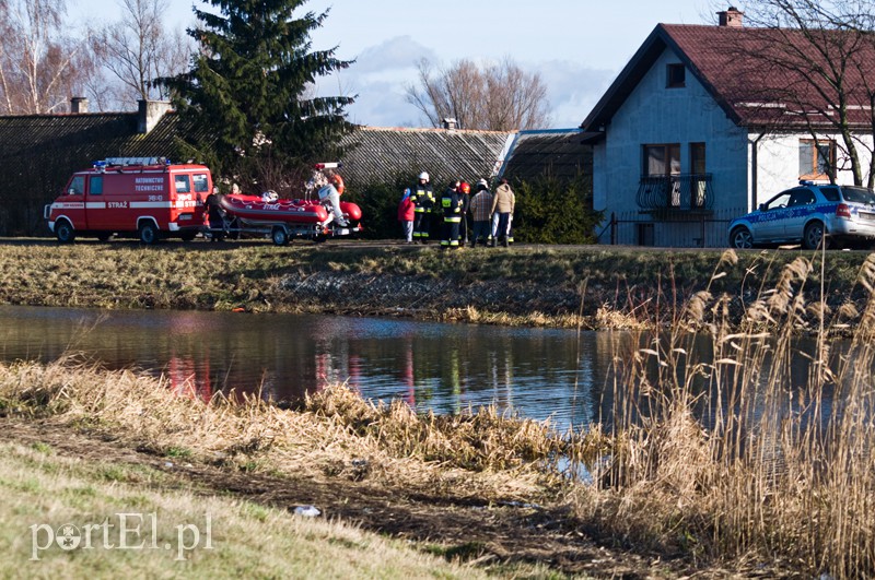  Ciało mężczyzny w rzece zdjęcie nr 121395