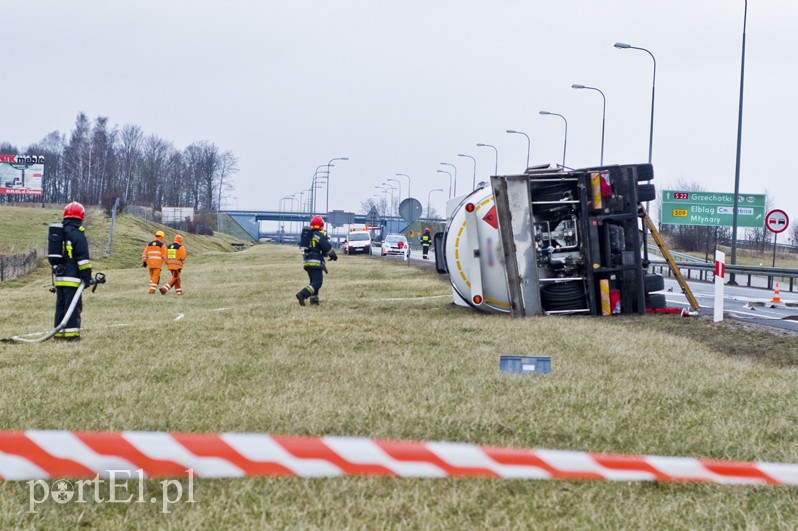  Przewrócona cysterna na berlince zdjęcie nr 121454