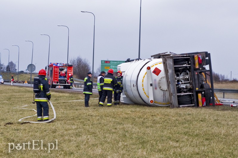  Przewrócona cysterna na berlince zdjęcie nr 121463