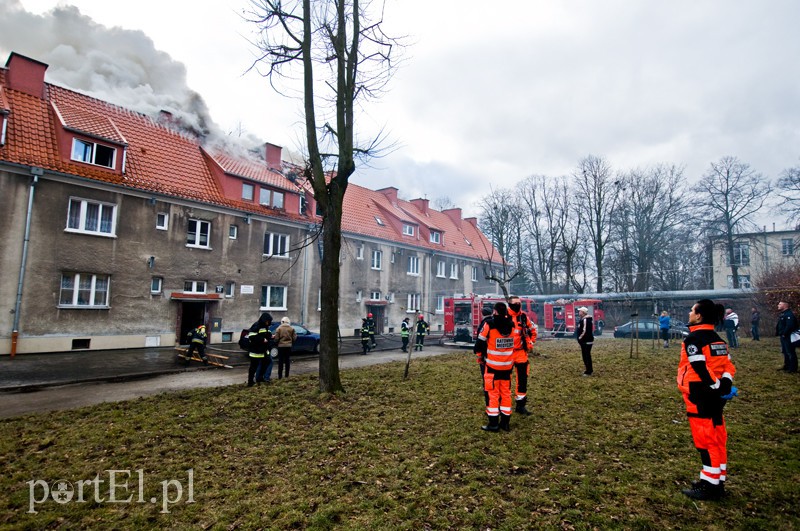  Pożar na Sadowej, mieszkańcy ewakuowani zdjęcie nr 122176