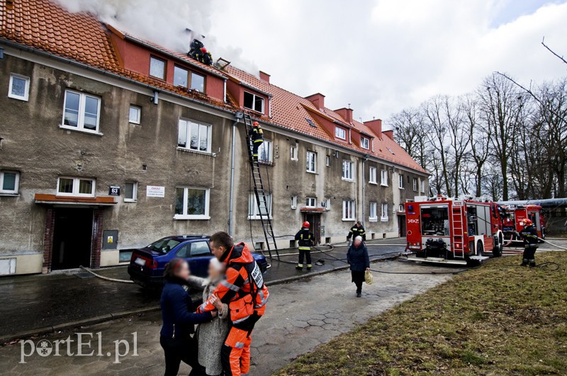  Pożar na Sadowej, mieszkańcy ewakuowani zdjęcie nr 122184