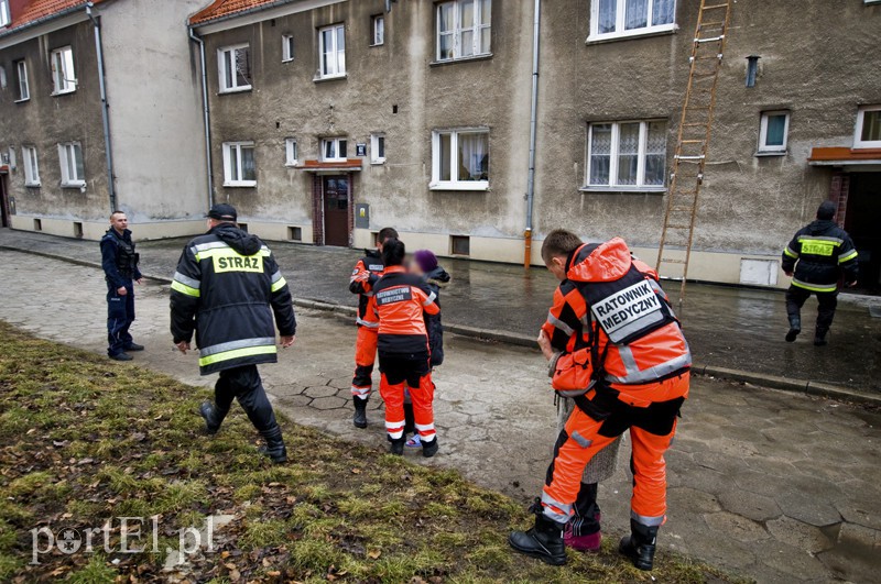  Pożar na Sadowej, mieszkańcy ewakuowani zdjęcie nr 122182