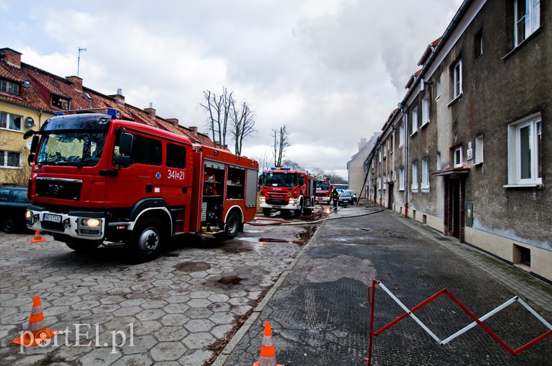  Pożar na Sadowej, mieszkańcy ewakuowani zdjęcie nr 122195