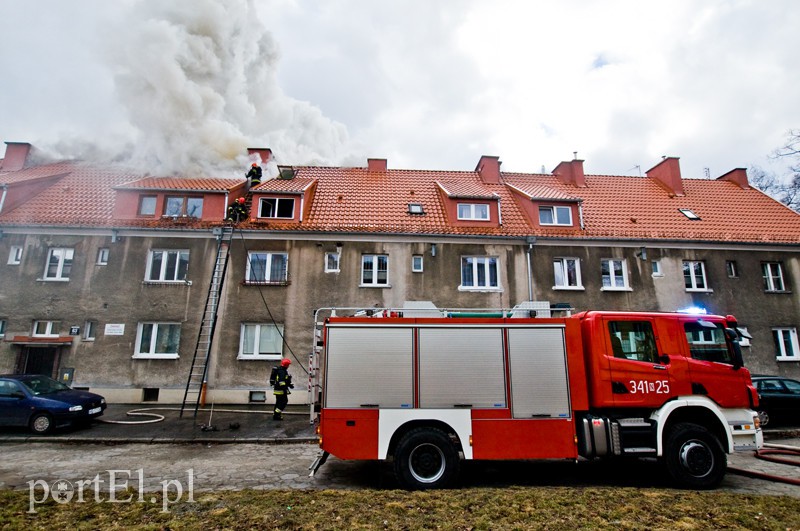  Pożar na Sadowej, mieszkańcy ewakuowani zdjęcie nr 122172