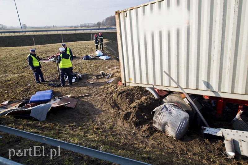  Wypadek tira na  zdjęcie nr 123170