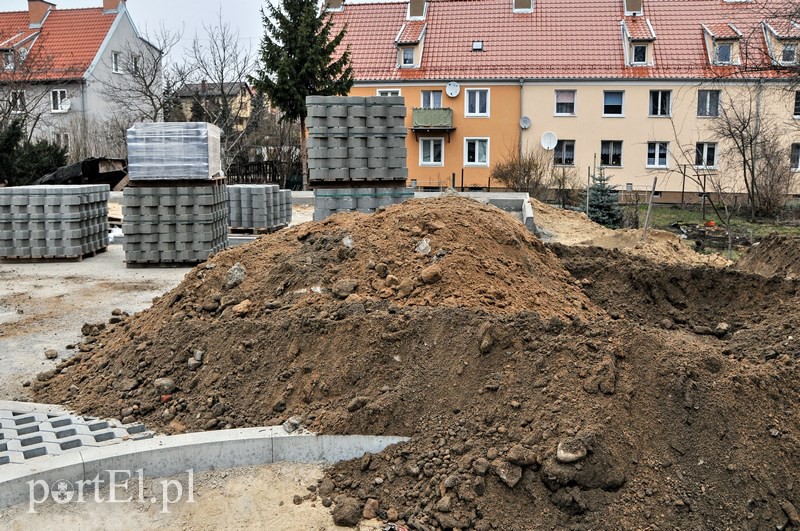 Piłsudskiego: część nowego parkingu dla wszystkich zdjęcie nr 123438