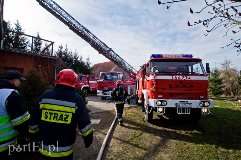  Pożar poddasza w Gronowie Elbląskim zdjęcie nr 124065