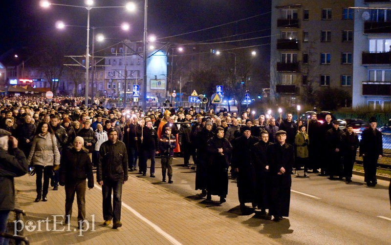  Z krzyżem przez miasto zdjęcie nr 124140