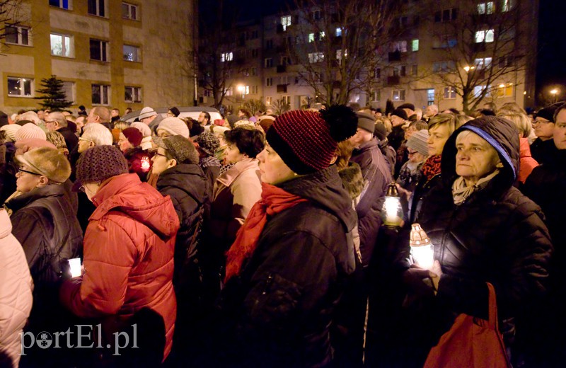  Z krzyżem przez miasto zdjęcie nr 124136