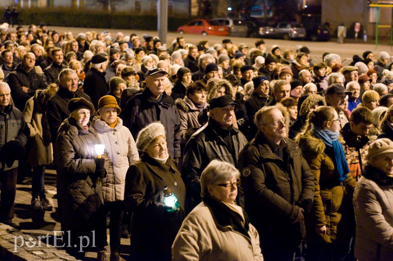  Z krzyżem przez miasto zdjęcie nr 124147