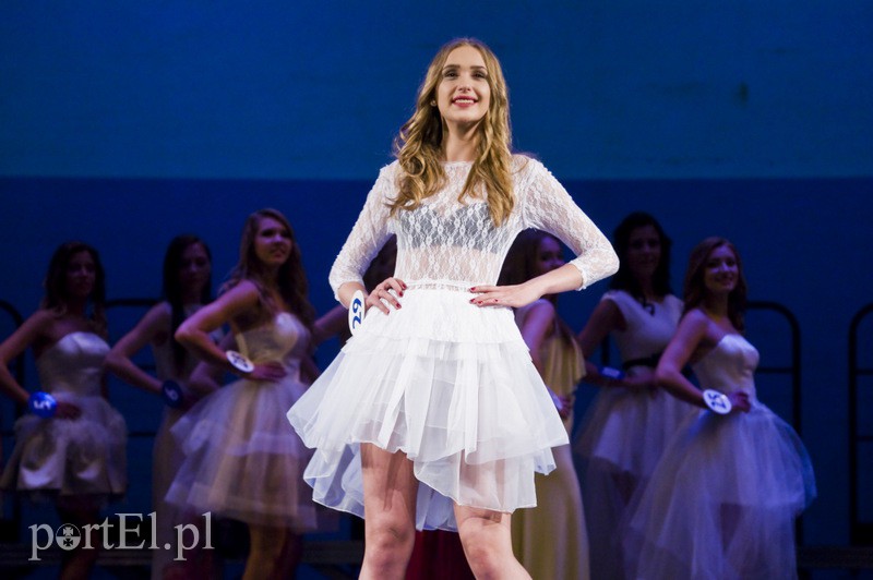  Nowa miss trenuje fitness zdjęcie nr 124689