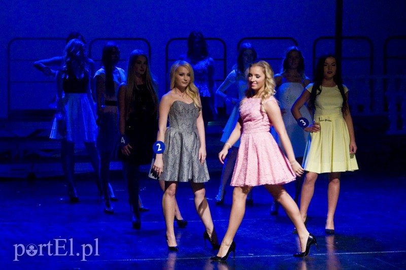  Nowa miss trenuje fitness zdjęcie nr 124665