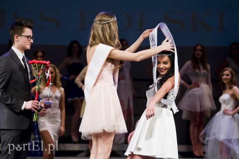  Nowa miss trenuje fitness zdjęcie nr 124732