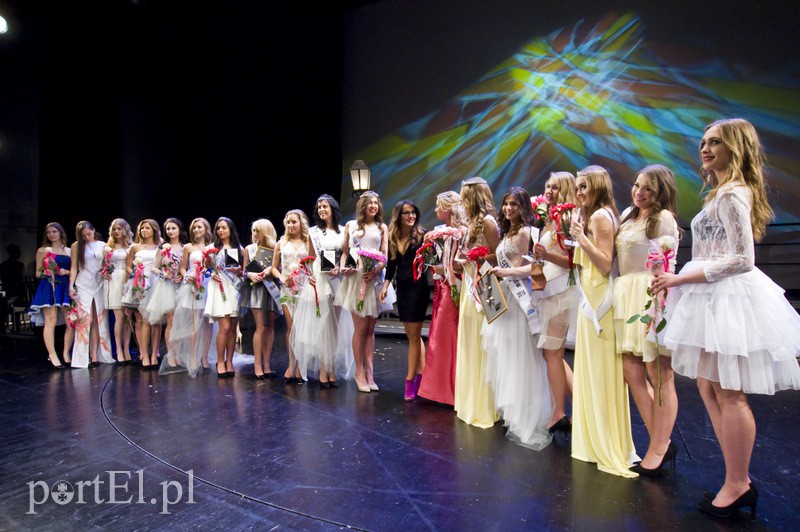  Nowa miss trenuje fitness zdjęcie nr 124754