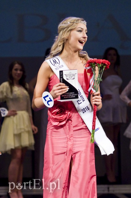  Nowa miss trenuje fitness zdjęcie nr 124736