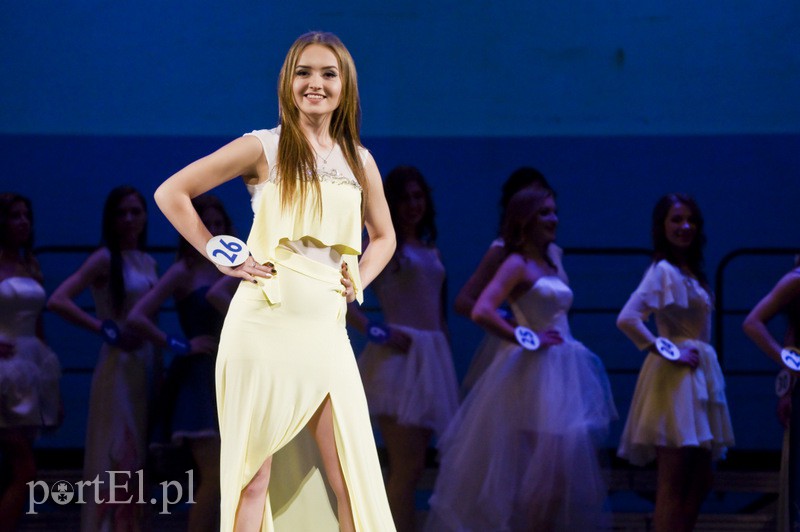  Nowa miss trenuje fitness zdjęcie nr 124688