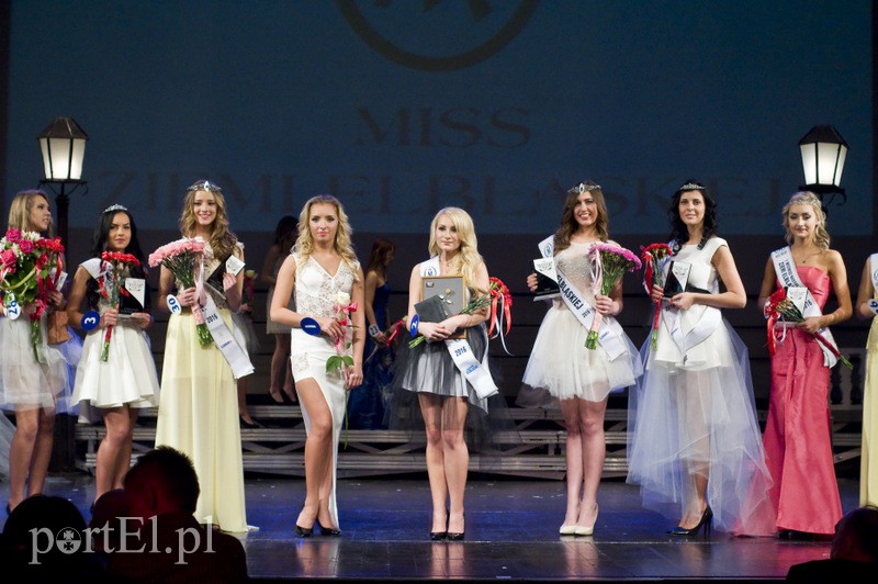  Nowa miss trenuje fitness zdjęcie nr 124751