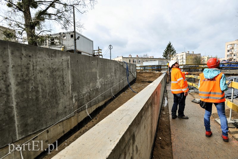 Praca wre, sąd się pnie zdjęcie nr 124911